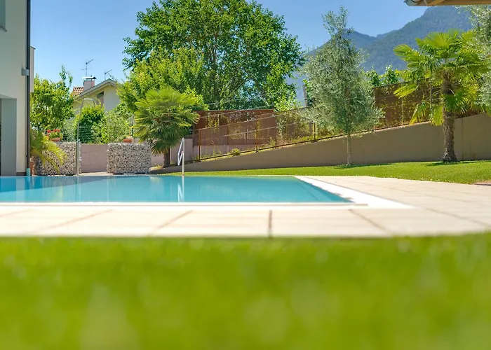 Garni Hotel Peterlinhof Caldaro